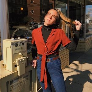 Meet your Posher, Ally